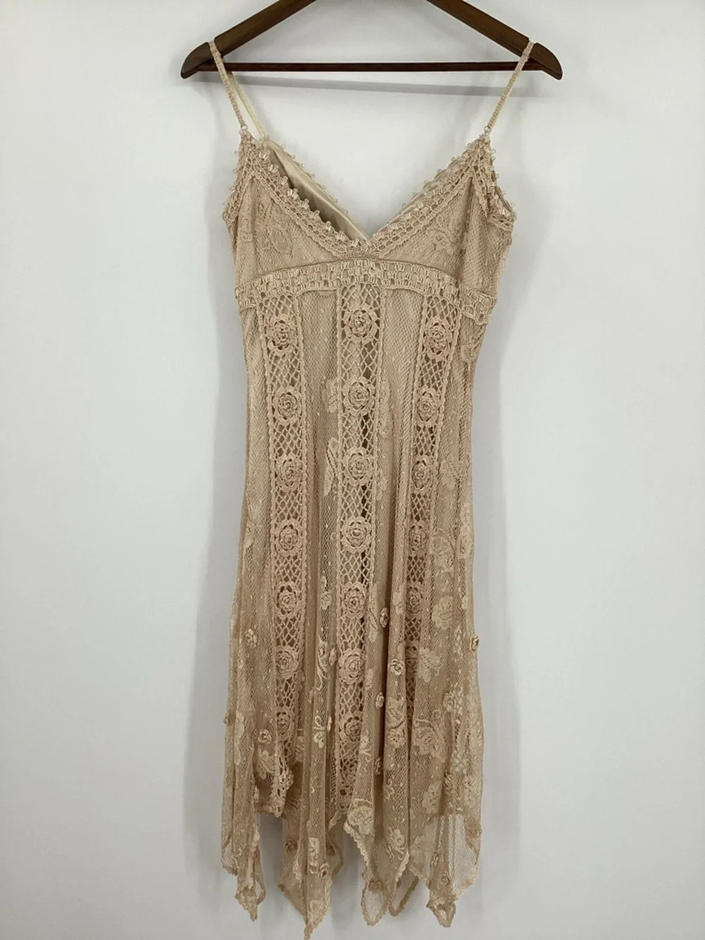 Sue Wong  Crochet Asymmetrical Slip Midi Dress - Picture 3 of 16